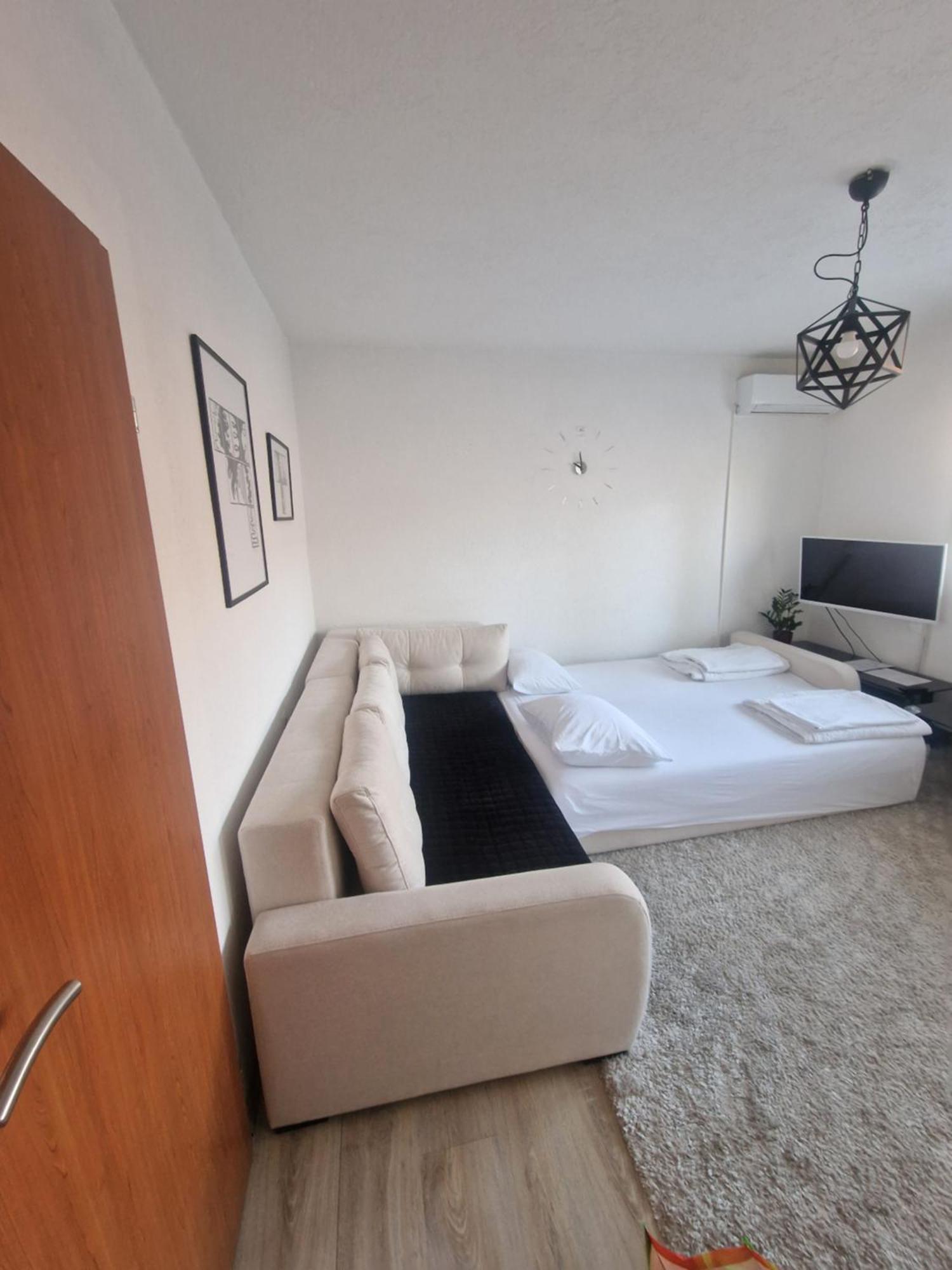 Apartments Natural And Bungalows 2 Сараево Номер фото
